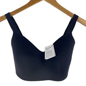 NWT Lululemon 32E Hold True Bra in Black
